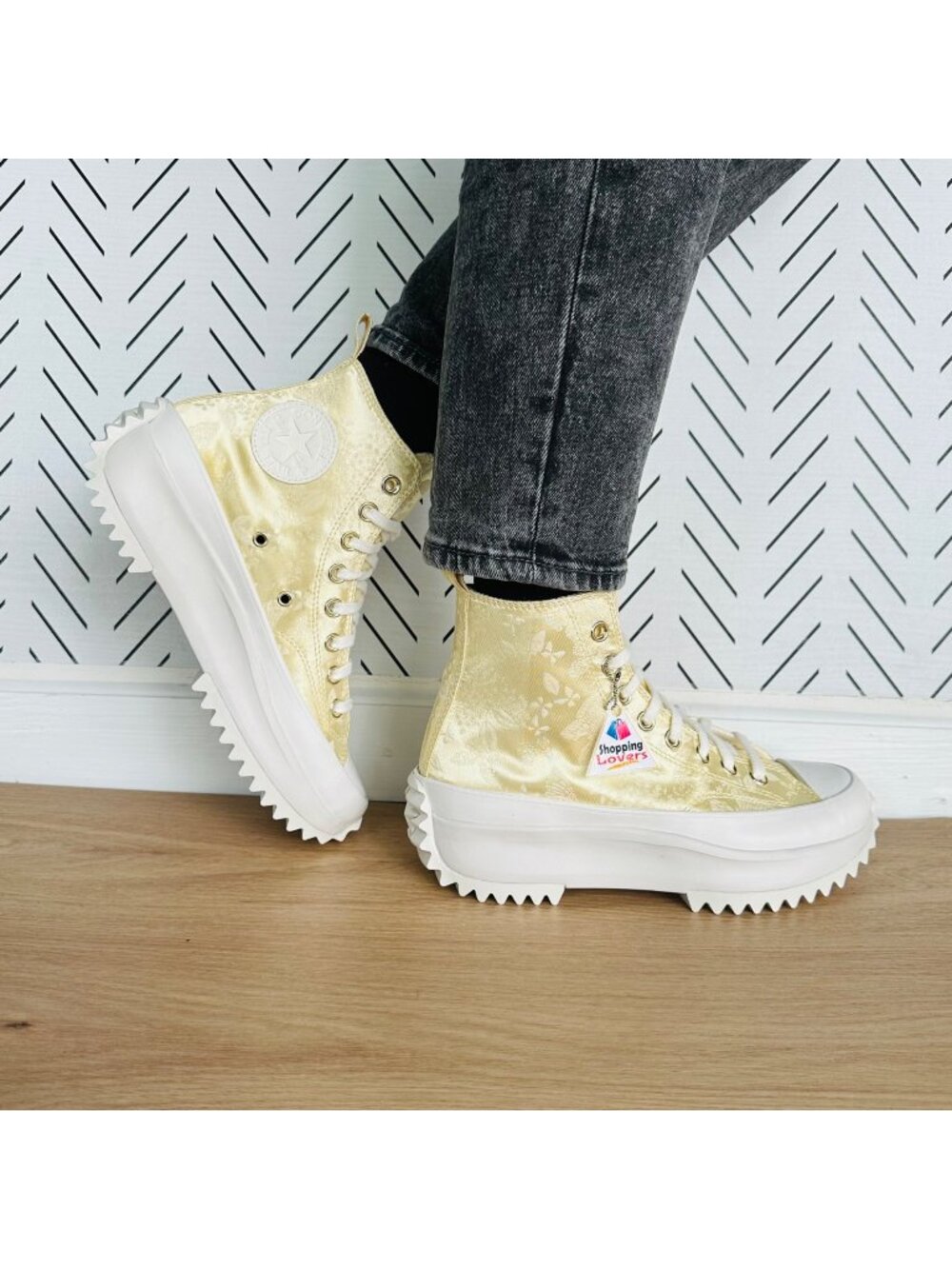 ⭐Converse Run Star Hike Hi Platform 8 Women's Shoes Satin Yellow Sneaker A06828C